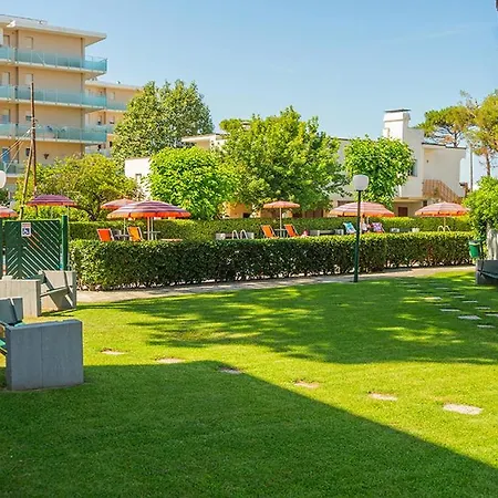 Trilocale Fronte Mare Con Piscina Condominiale Διαμέρισμα Marcelli