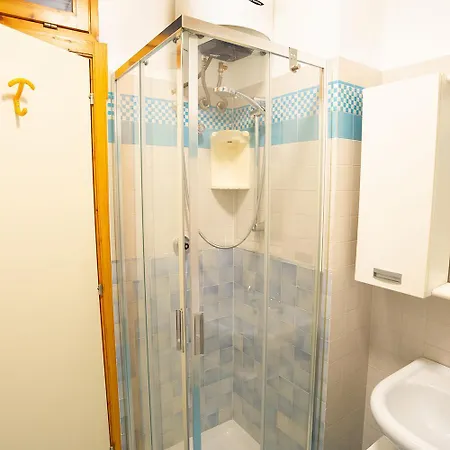 Trilocale Fronte Mare Con Piscina Condominiale Διαμέρισμα